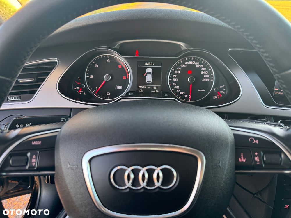 Audi A4 Avant 2.0 TDI ultra - 15