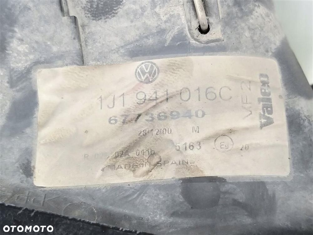 Reflektor lampa przód prawa VW Golf IV 1997-2003 VALEO 1J1941016C 67736940 - 7