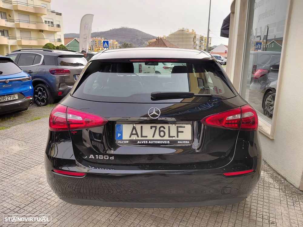 Mercedes-Benz A 180 d Style Plus Aut. - 11