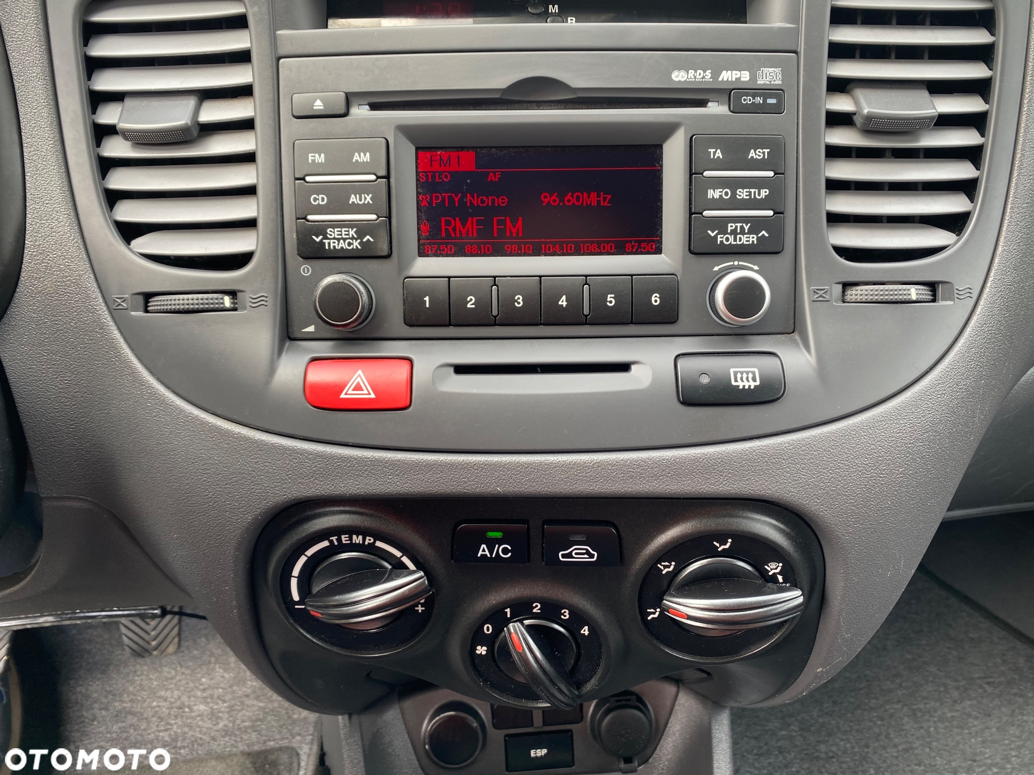Kia Rio 1.4 Optimum - 22