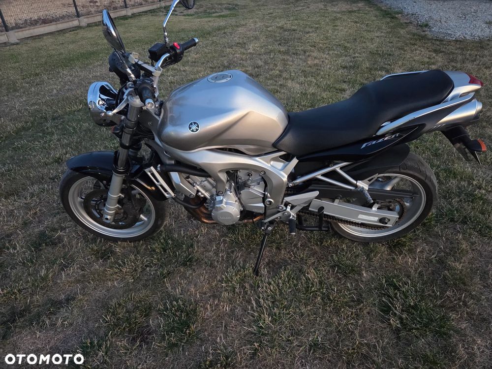 Yamaha FZ6 - 7
