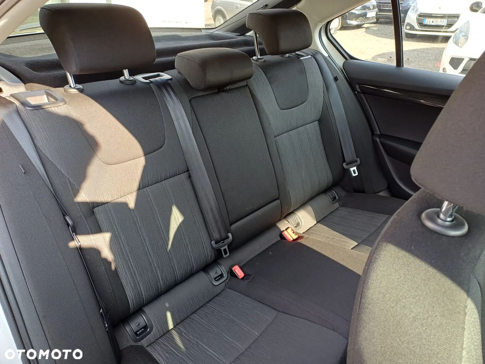 Skoda Octavia 1.8 TSI DSG Ambition - 14