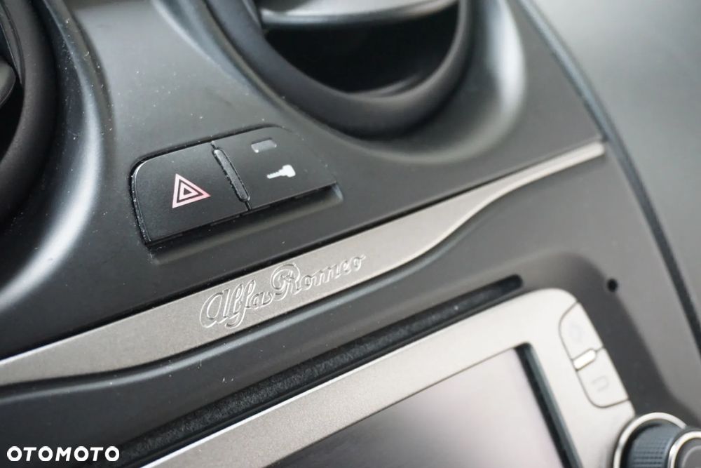 Alfa Romeo Mito TB 1.4 16V - 38