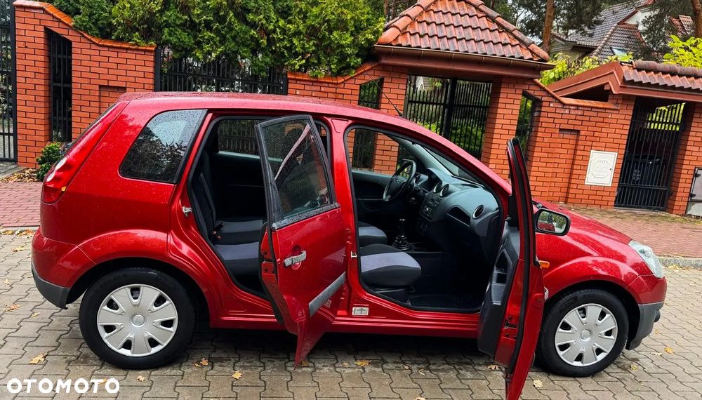 Ford Fiesta 1.3 Blues - 23