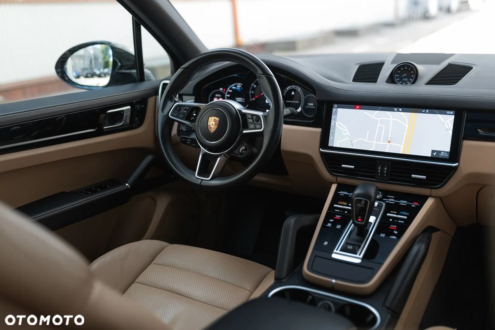 Porsche Cayenne Standard - 27