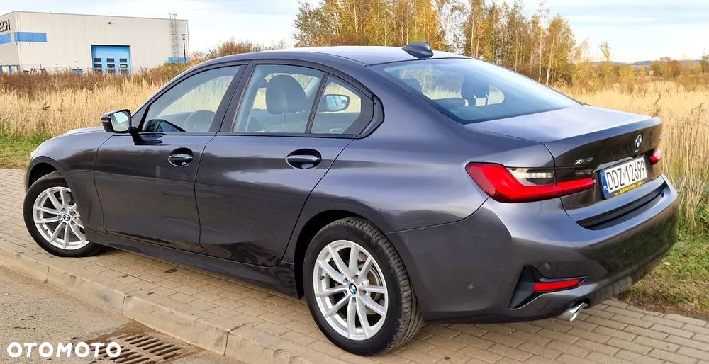 BMW Seria 3 320d xDrive Luxury Line - 2
