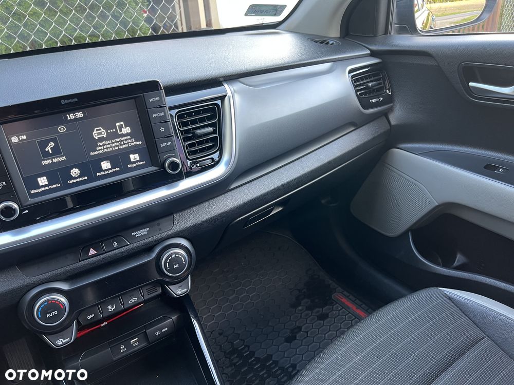 Kia Stonic - 8