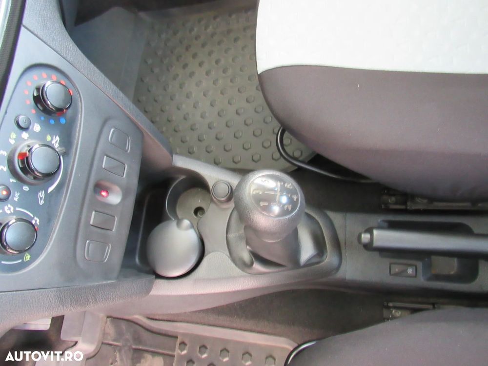Dacia Sandero 1.0 SCe SL PLUS - 18
