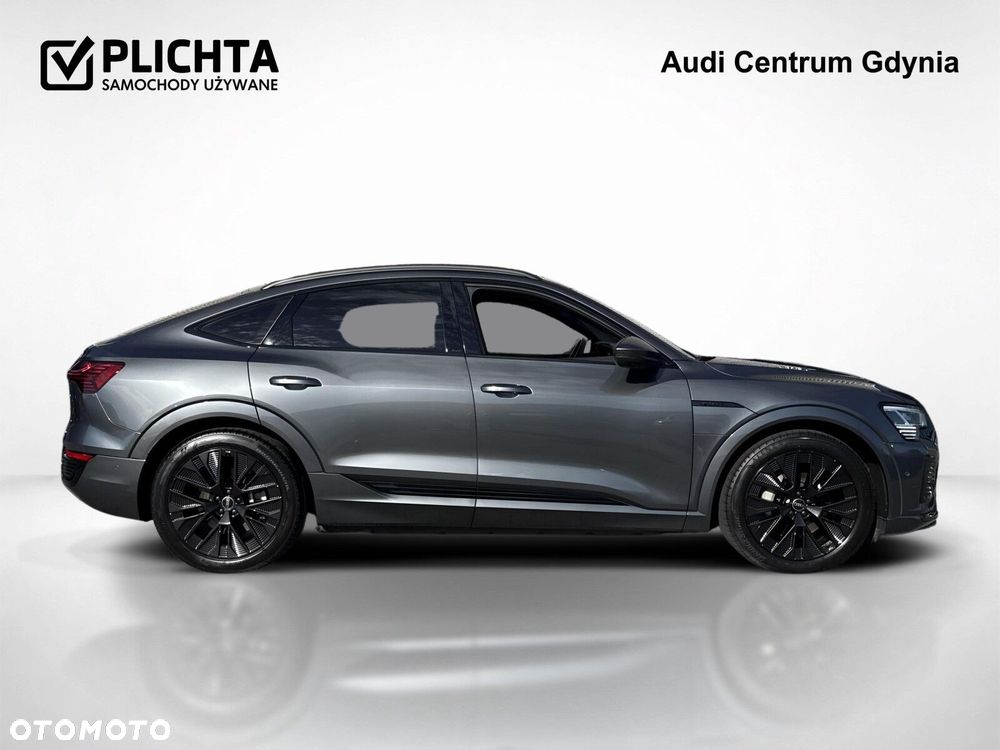 Audi Q8 Sportback e-tron - 8