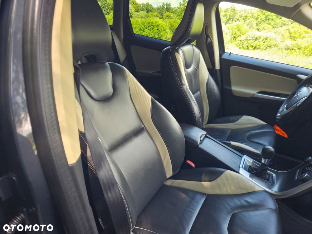 Volvo XC 60 D3 R-Design - 15