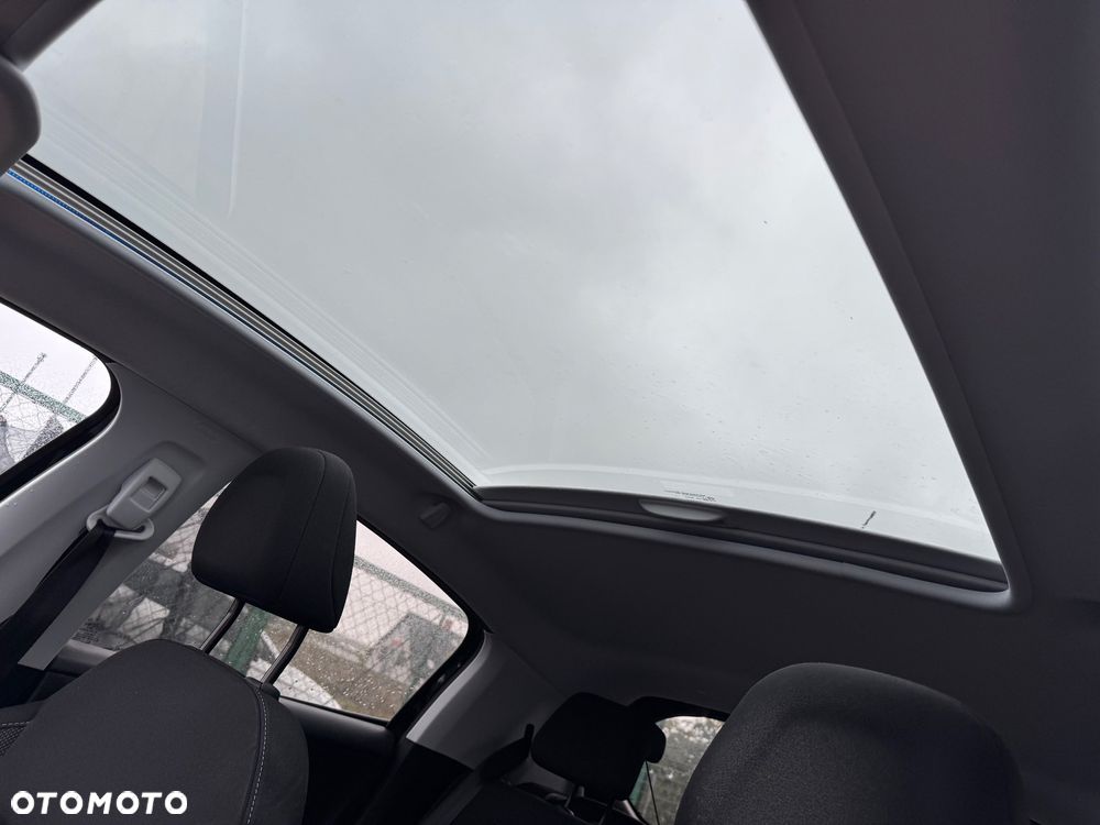 Peugeot 208 1.6 BlueHDi Allure S&S - 22