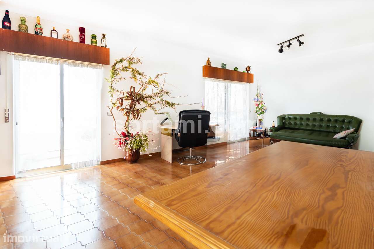 Apartamento T2 Venda em Quarteira,Loulé - Grande imagem: 2/15