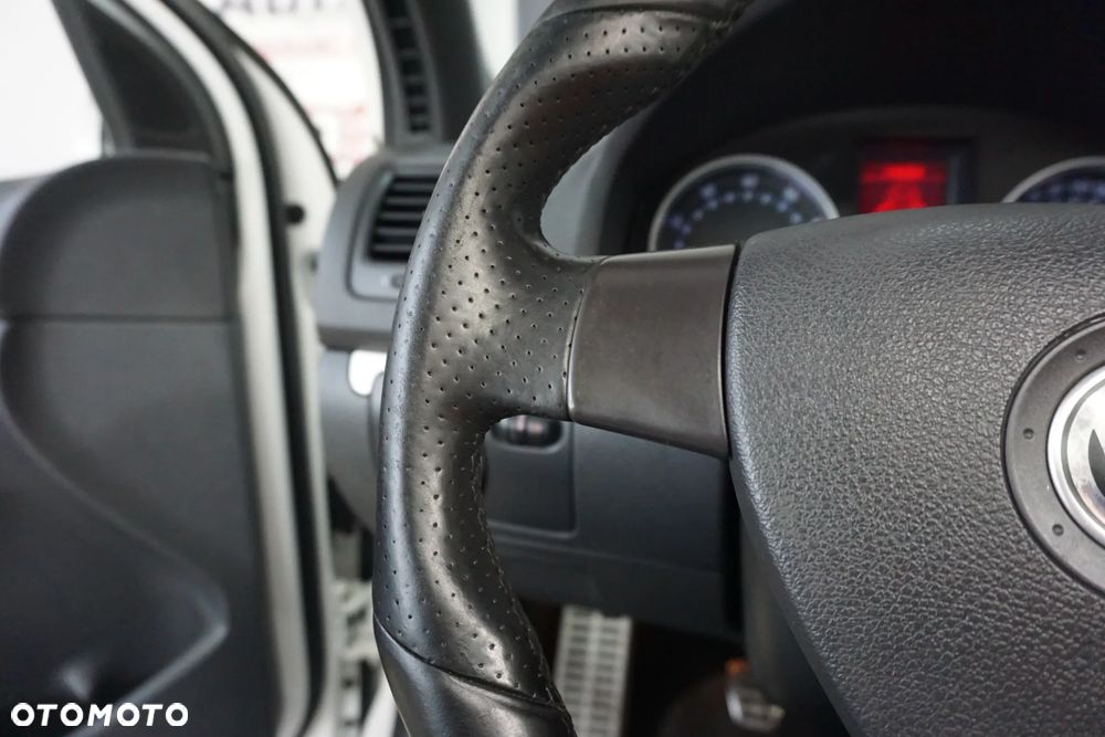 Volkswagen Golf 2.0 GTI - 29