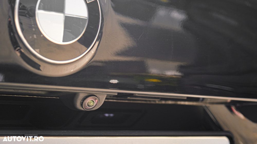BMW X1 sDrive18d AT - 7