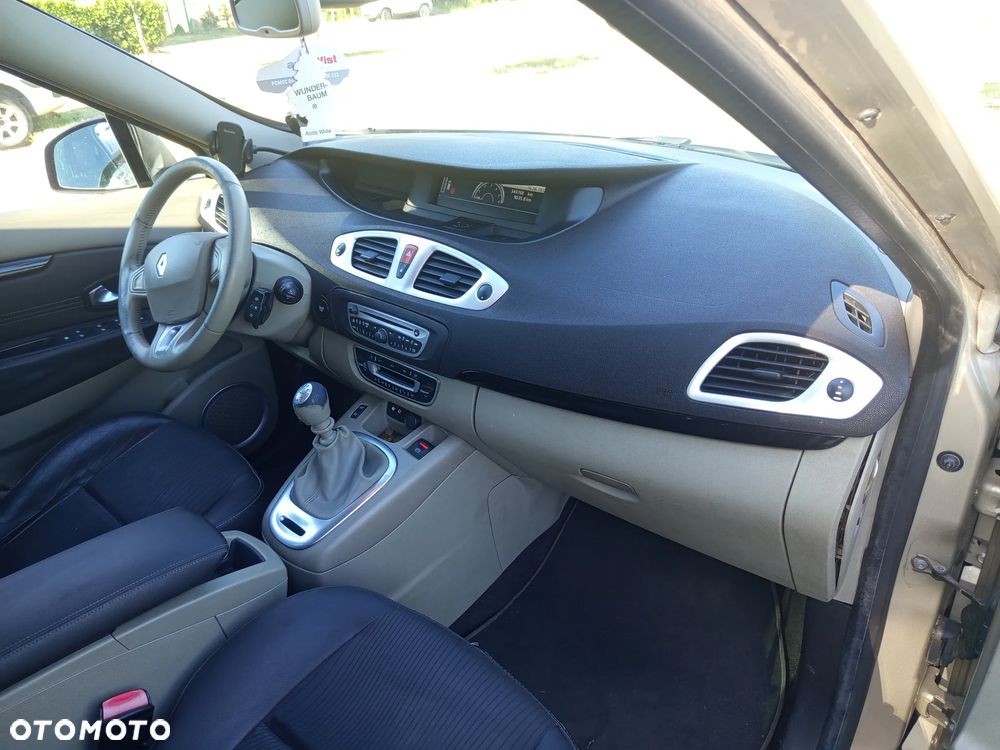 Renault Scenic 1.9 dCi Bose Edition - 27