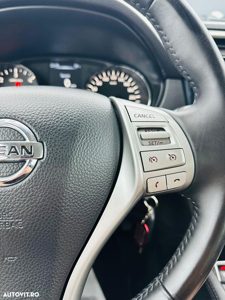 Nissan Qashqai 1.5 DCI N-Connecta - 30