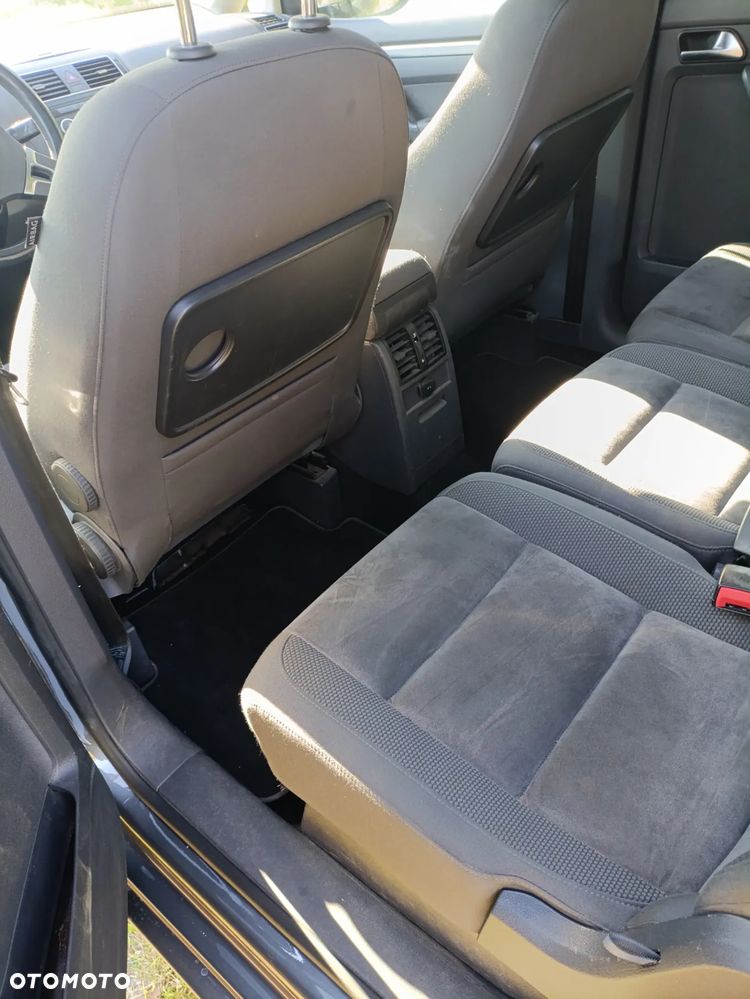 Volkswagen Touran 1.4 TSI Comfortline DSG - 9