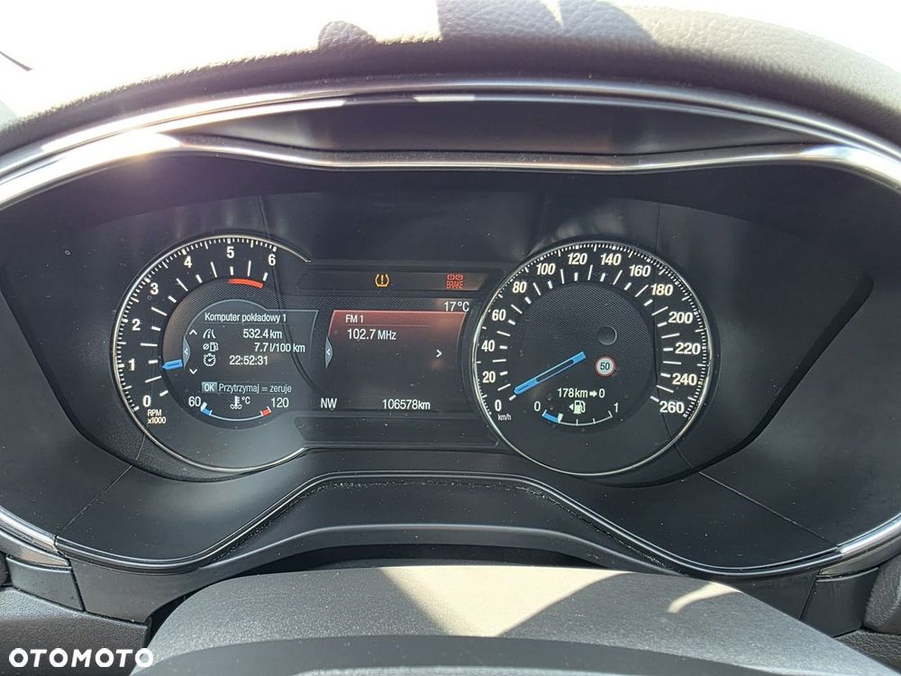 Ford Mondeo 2.0 TDCi ECOnetic Titanium - 23