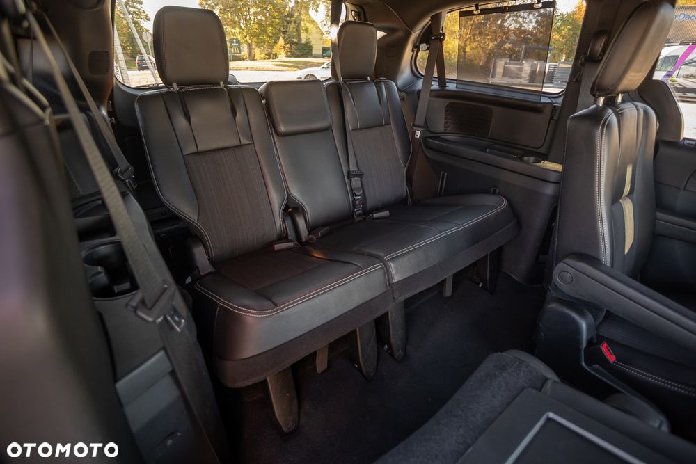 Lancia Voyager 2.8 Multijet 16v Platinum - 20