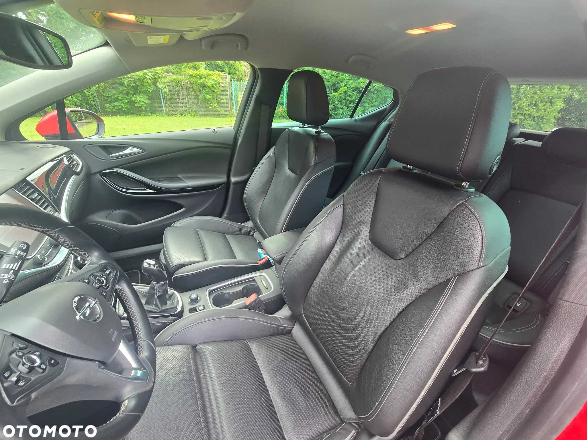 Opel Astra V 1.4 T Elite S&S - 12