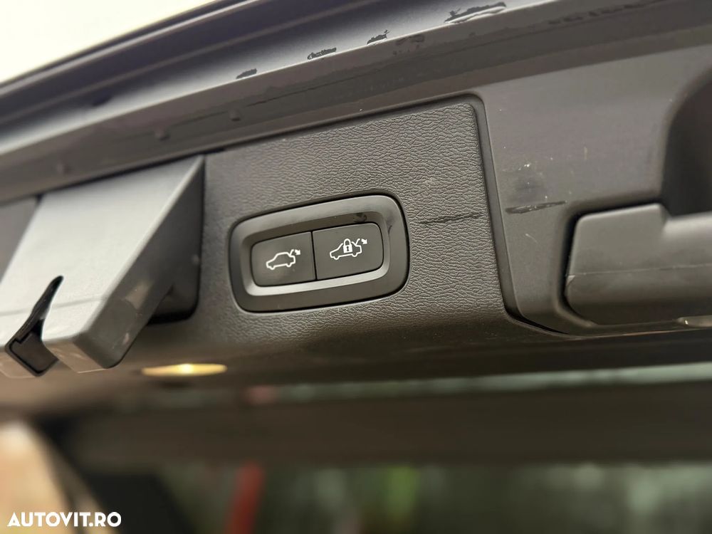 Volvo XC 60 D5 AWD Geartronic Inscription - 20