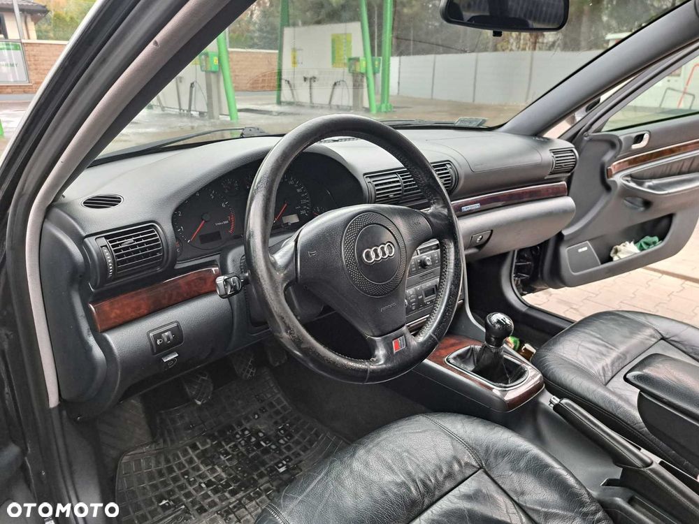 Audi A4 Avant - 6