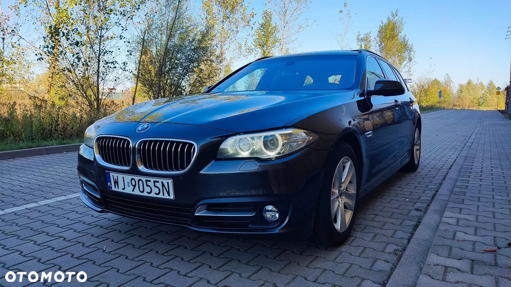 BMW Seria 5 520d Touring Luxury Line - 3