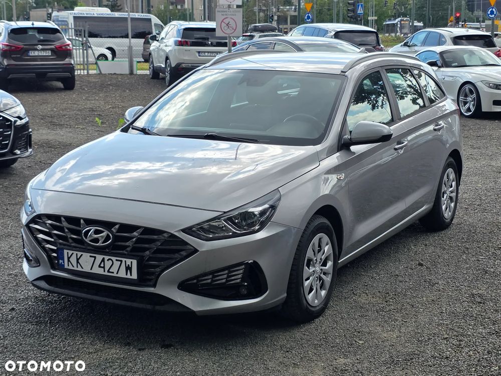 Hyundai i30 1.5 DPI Classic + - 14