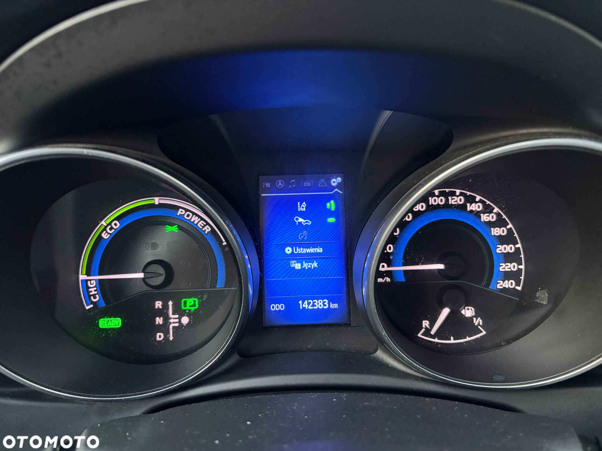 Toyota Auris Hybrid 135 Selection - 19