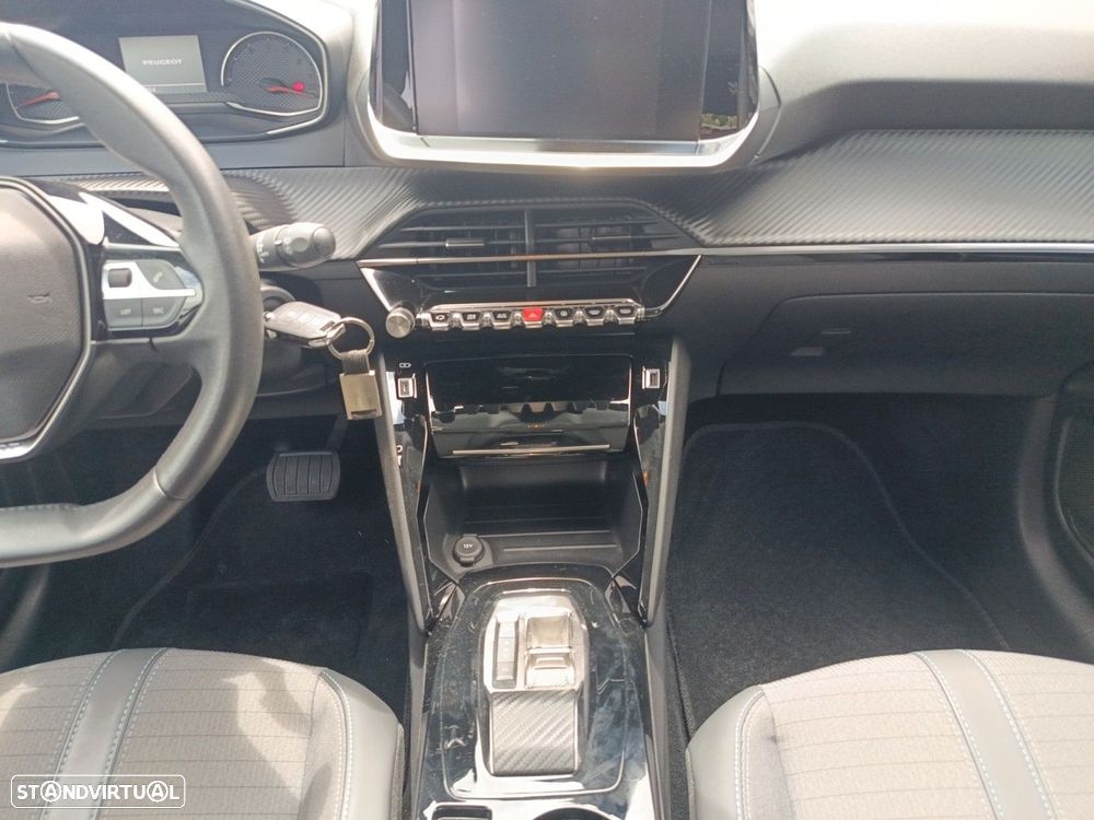 Peugeot 208 1.2 PureTech Allure EAT8 - 11