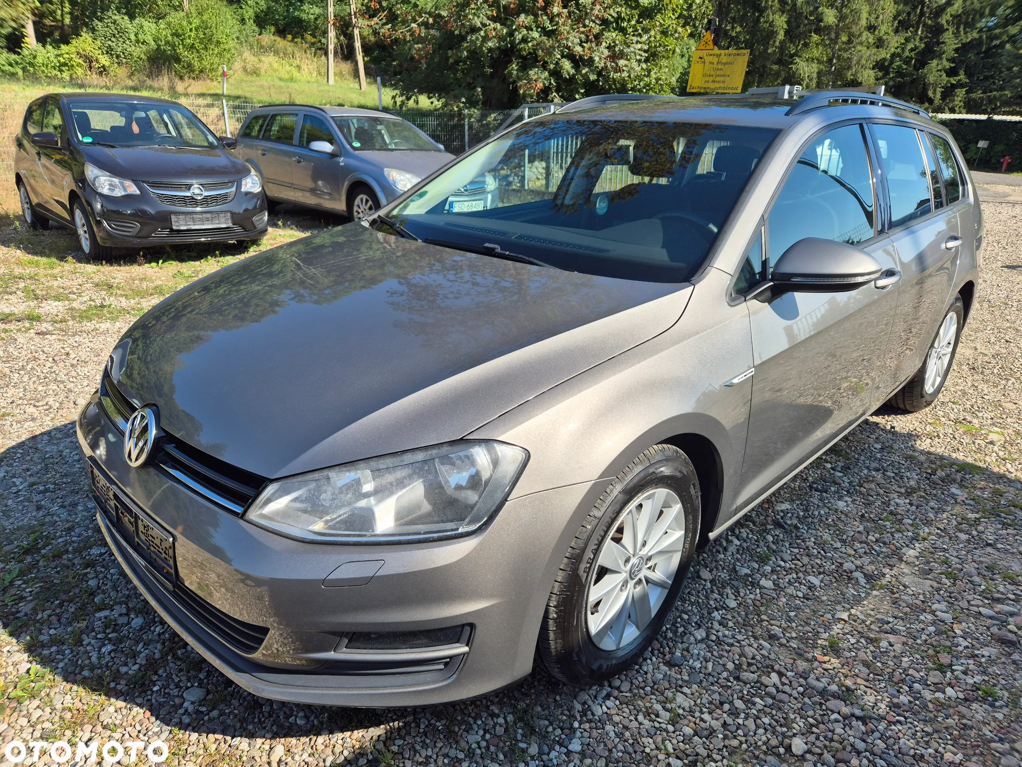 Volkswagen Golf - 3
