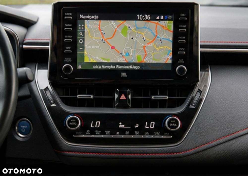 Toyota Corolla 2.0 Hybrid Executive - 7