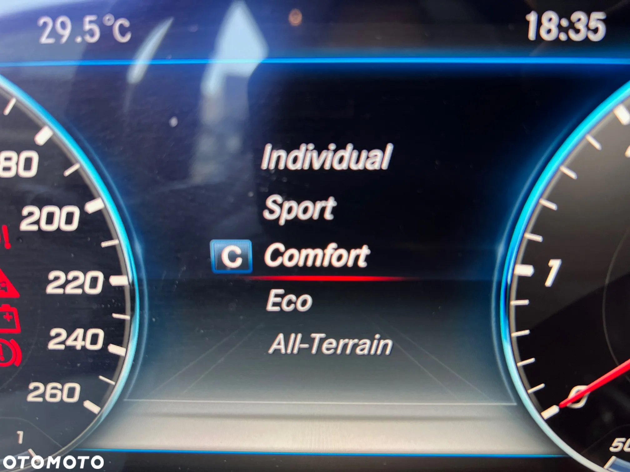 Mercedes-Benz Klasa E 220 d 4-Matic All-Terrain - 25