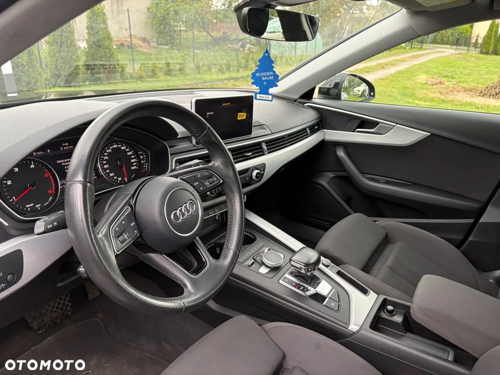Audi A4 Avant 2.0 TDI S tronic - 21
