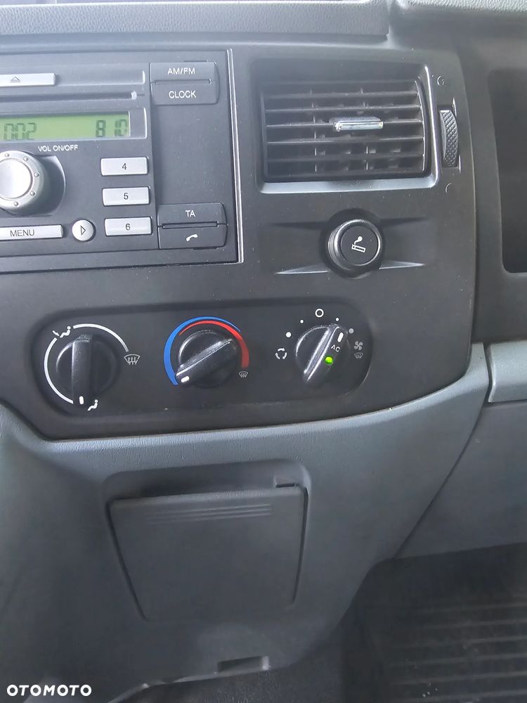 Ford Transit - 13