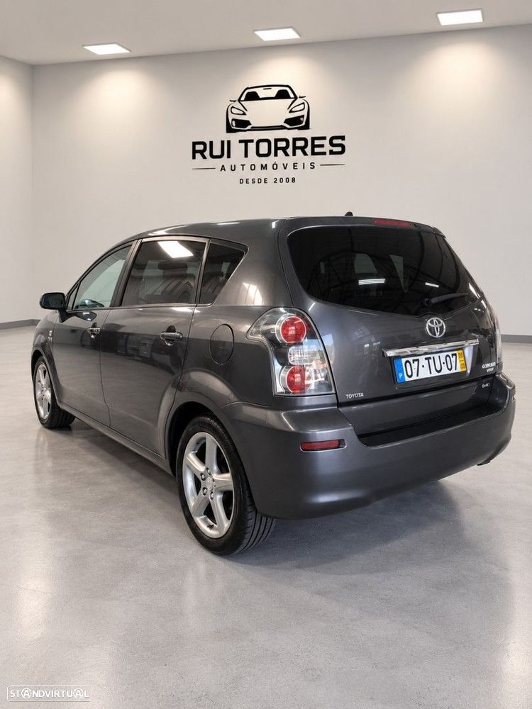 Toyota Corolla Verso 2.2 D-4D DPF Sol - 8