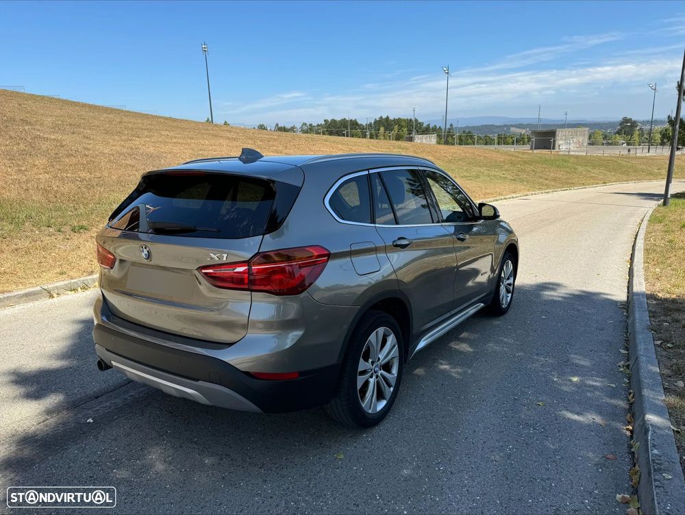 BMW X1 18 d sDrive Auto xLine - 2