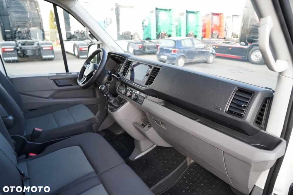 Volkswagen CRAFTER / SKRZYNIA 5 M / HDS PM 3623 / UDŹWIG  990 KG  / 2020 ROK / BLIŹNIAK / 3 MIEJSCA / SPROWADZONY - 36