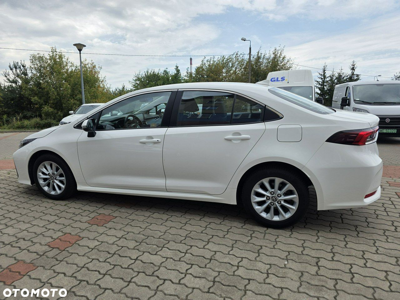Toyota Corolla - 17