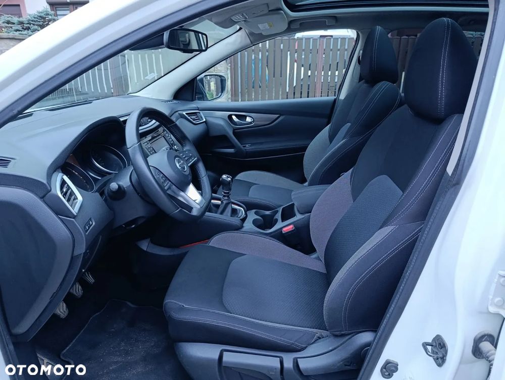 Nissan Qashqai 1.5 dCi Tekna - 10