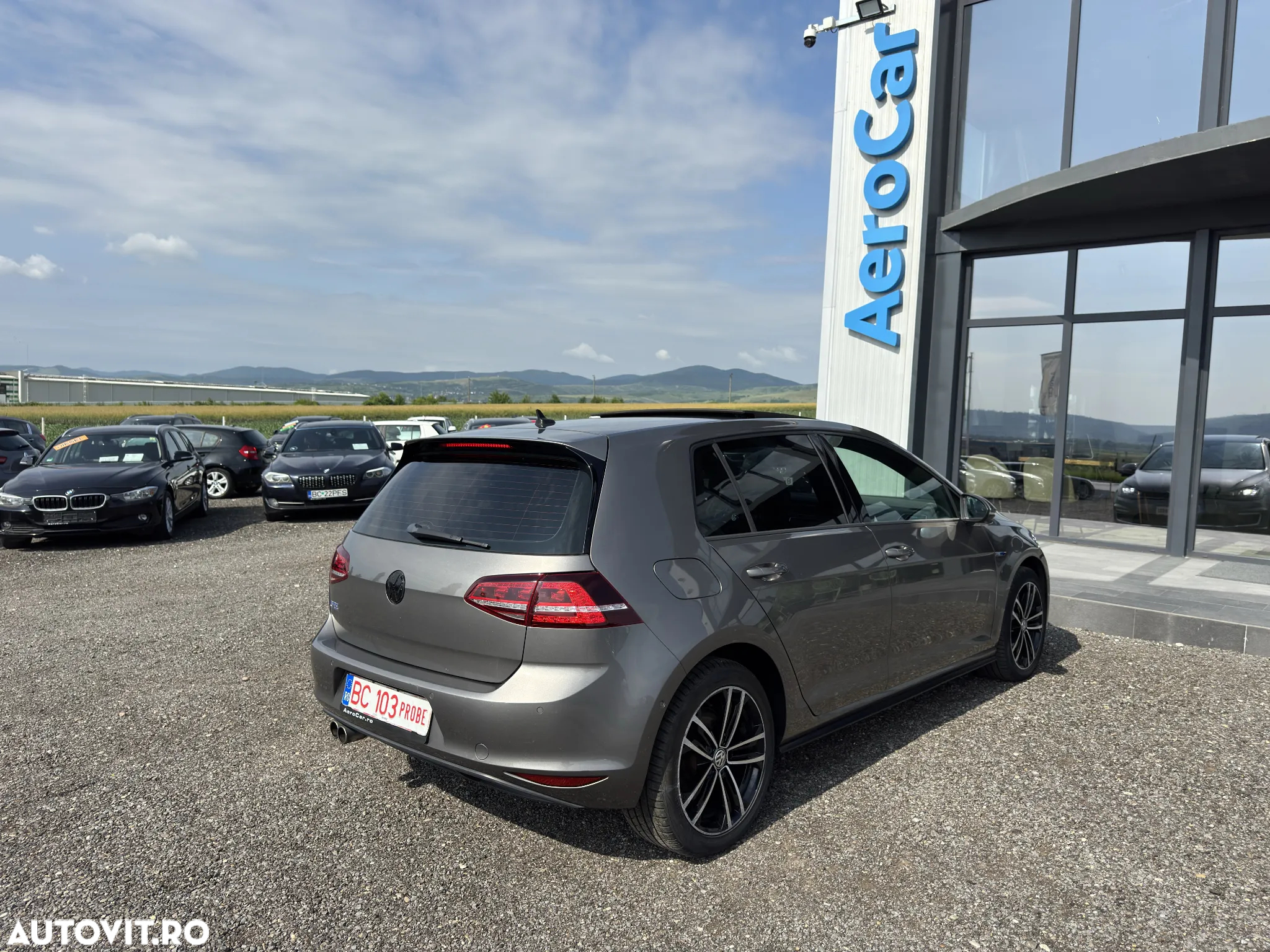 Volkswagen Golf GTE - 13