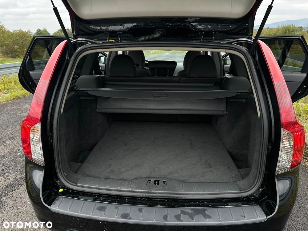 Volvo V50 1.6D - 16