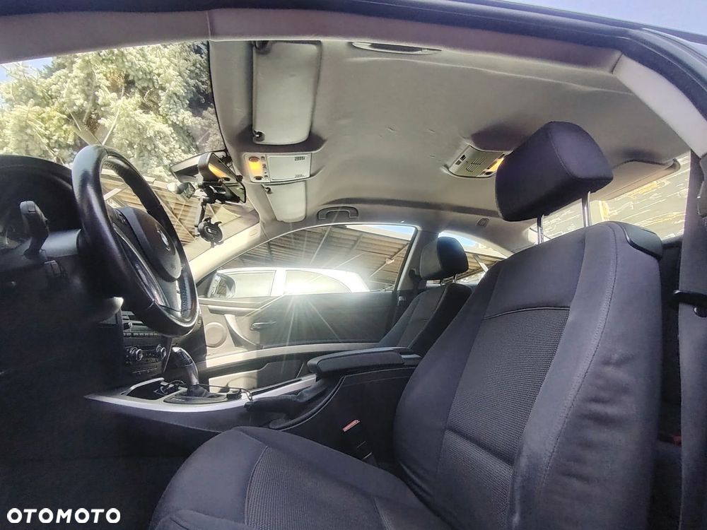 BMW Seria 3 320d xDrive M Sport Edition - 11