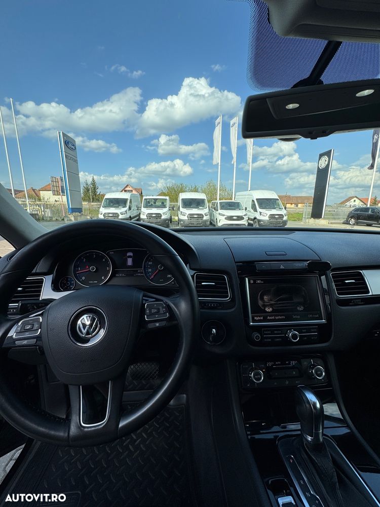 Volkswagen Touareg 3.0 V6 TDI BMT - 14