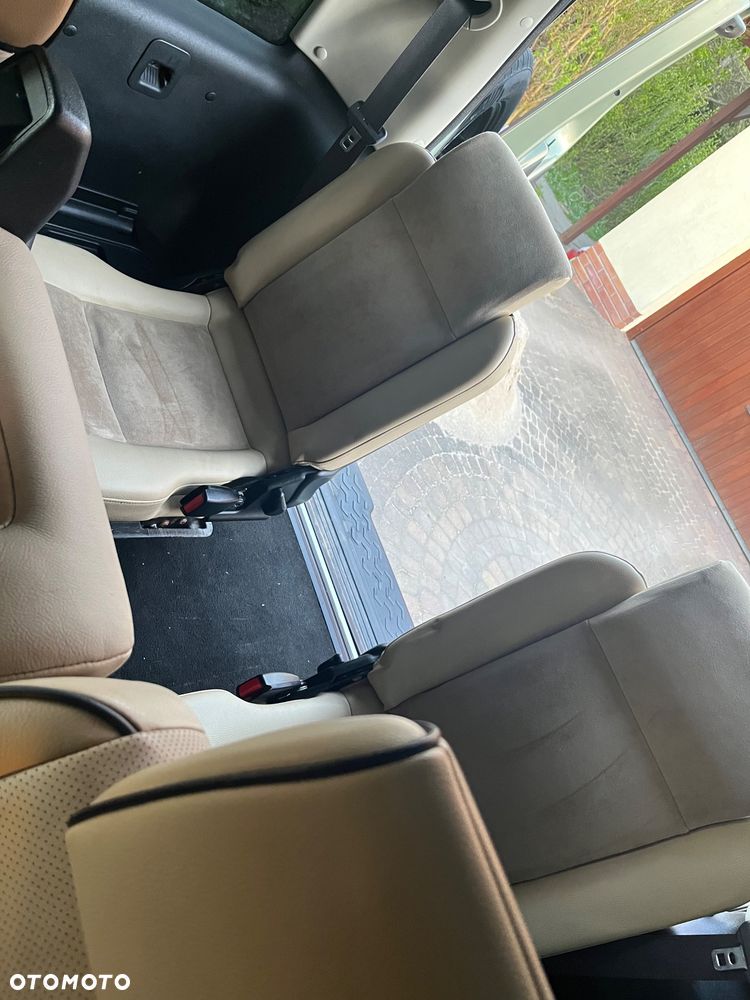 Land Rover Discovery - 18