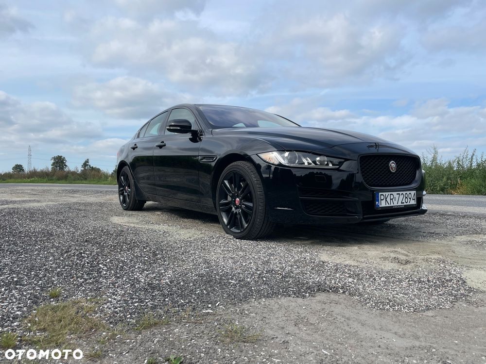 Jaguar XE 25t AWD Prestige - 15