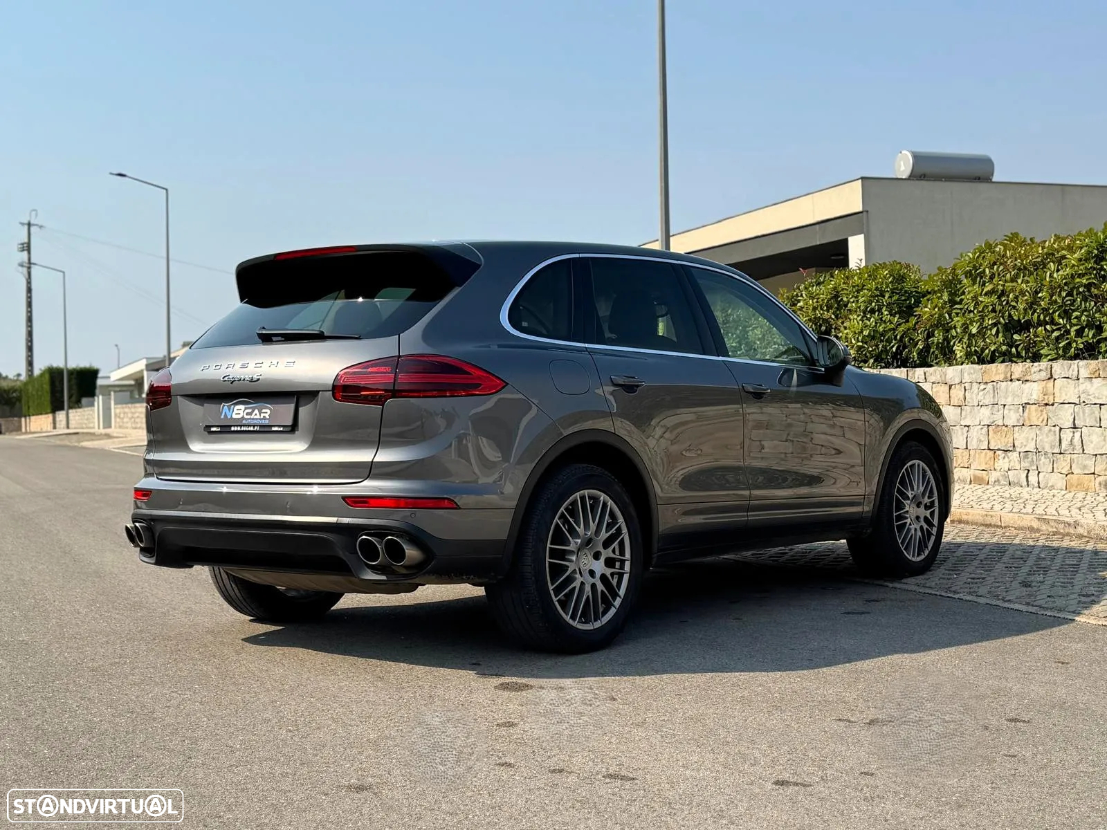 Porsche Cayenne S E-Hybrid - 4