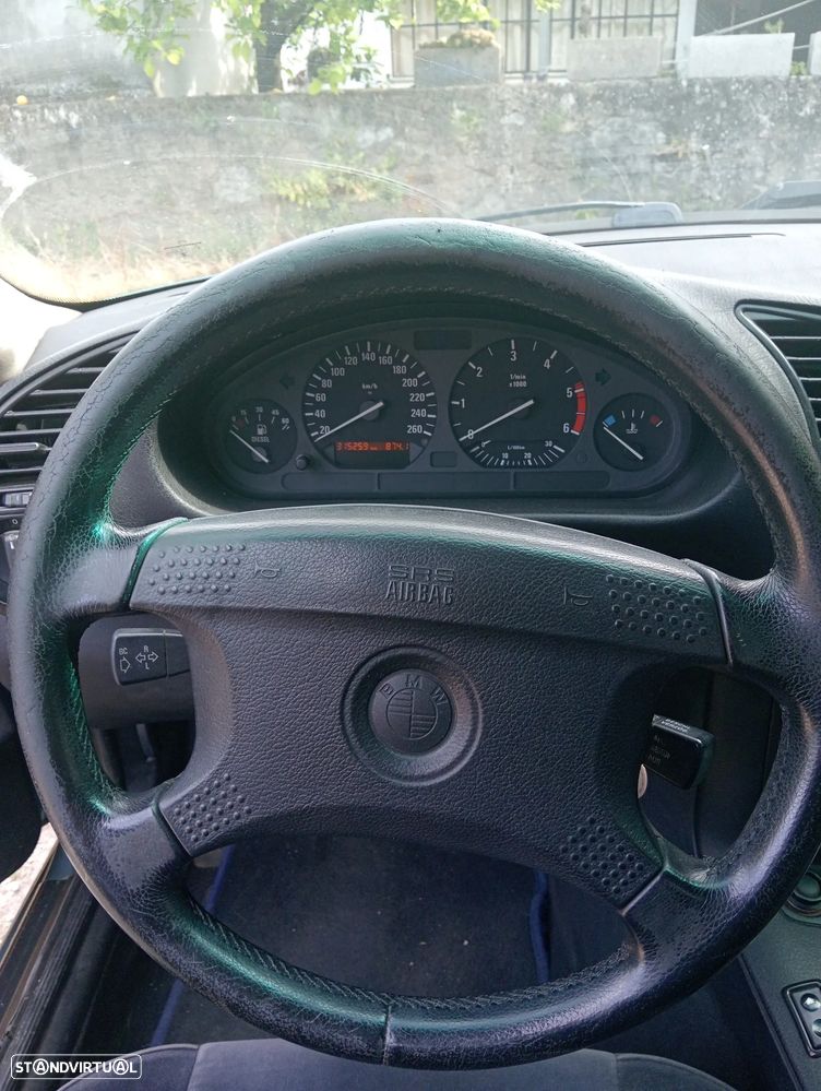 BMW 325 - 6