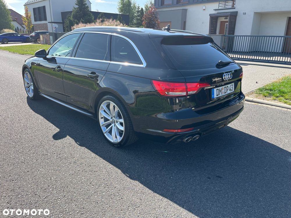 Audi A4 Avant 40 TDI quattro S tronic S line - 5