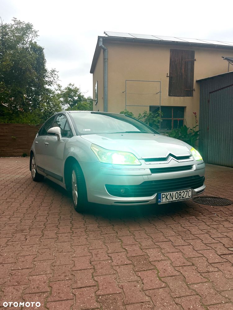 Citroën C4 1.6 16V Magic - 1
